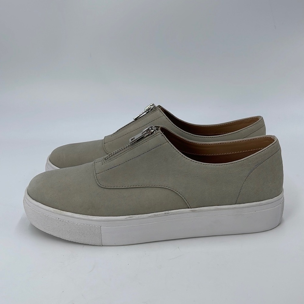 Steve Madden Gratis Grey Top Zip Shoes